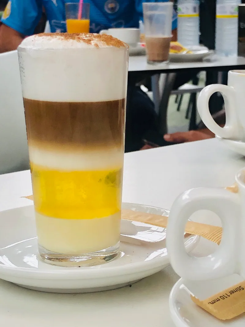 Moment de partage autour d’un café
